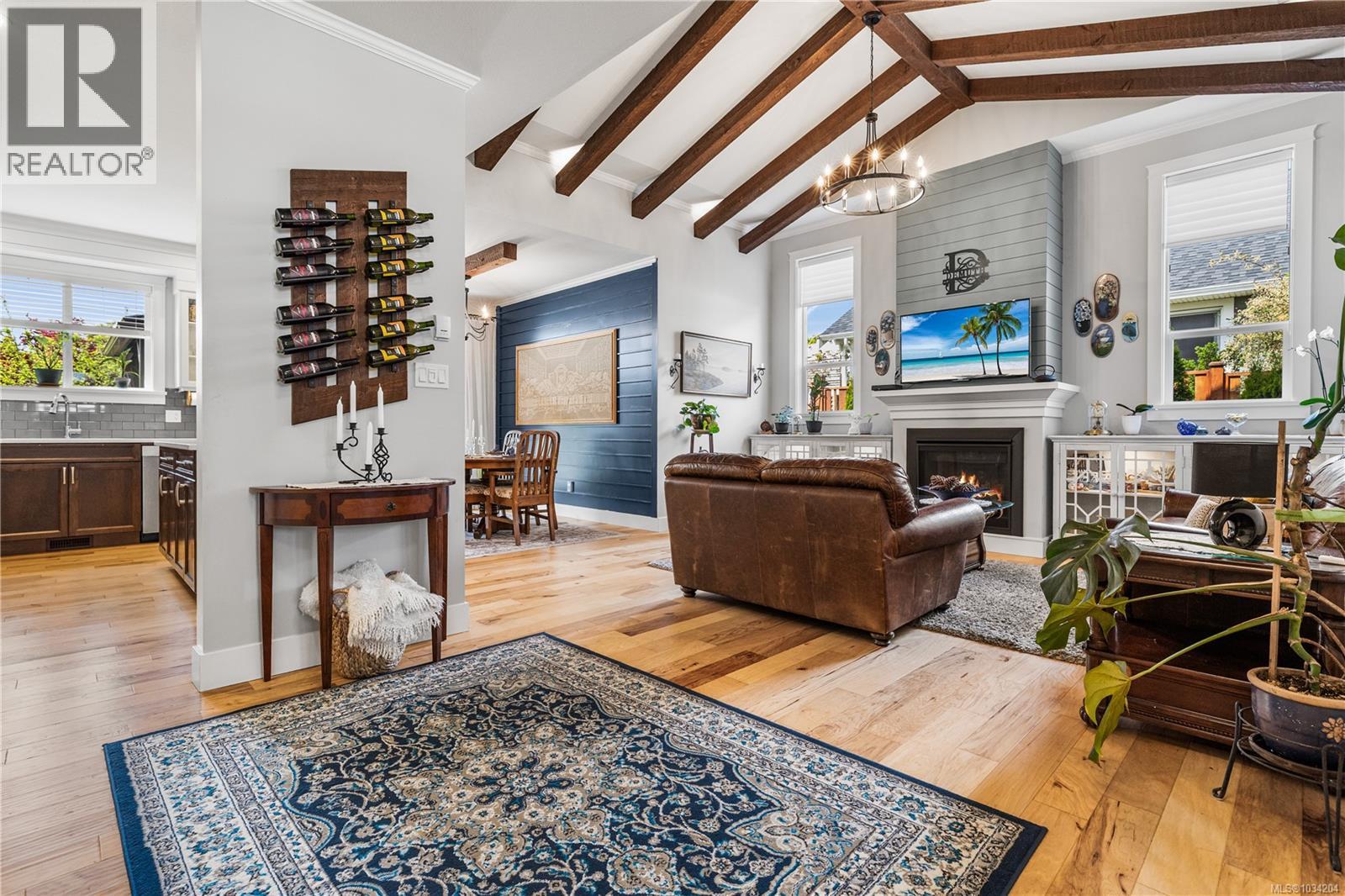 233 Vermont Dr - 6