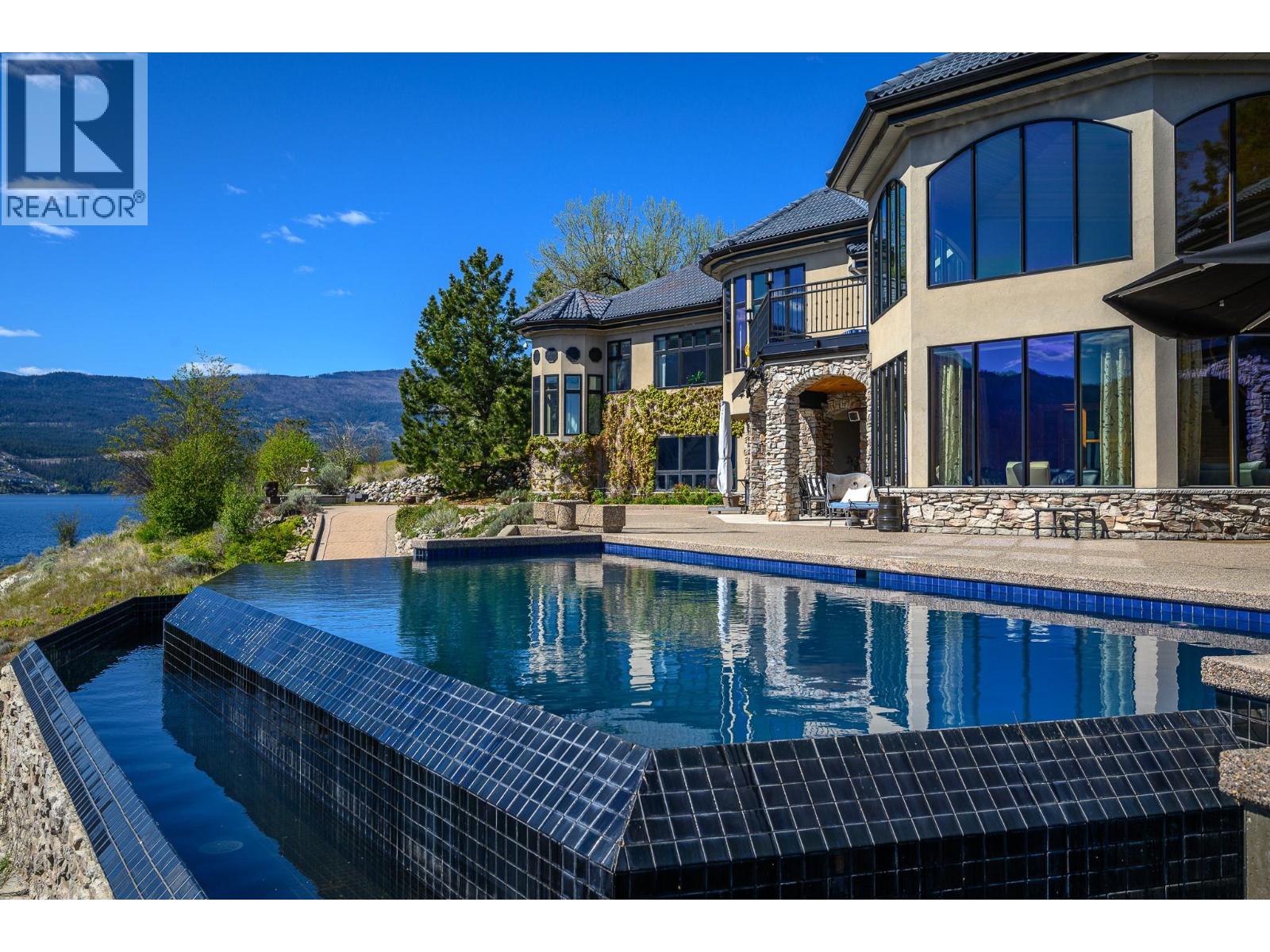 14966 Carrs Landing Road, Lake Country