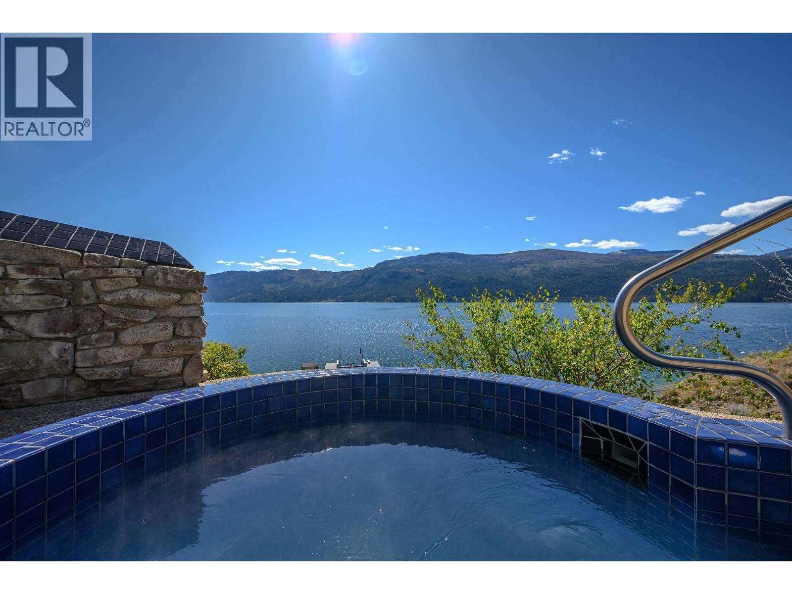 14966 Carrs Landing Road, Lake Country