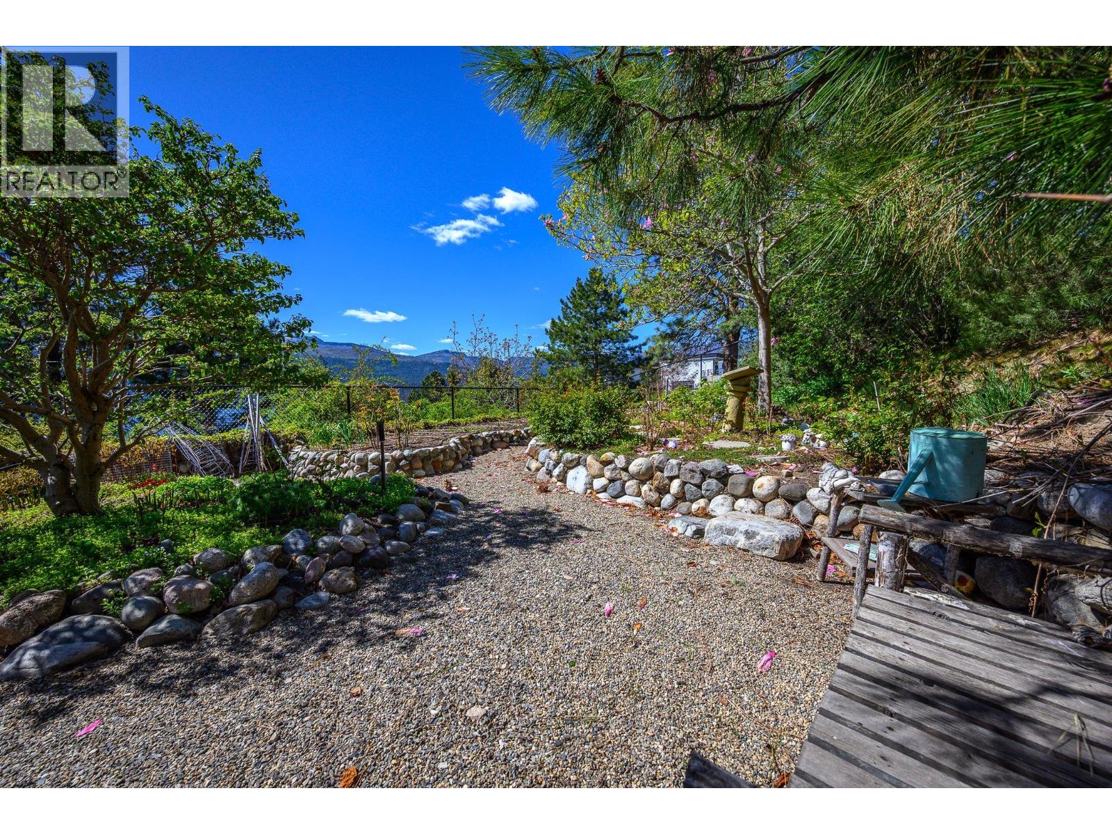 14966 Carrs Landing Road, Lake Country