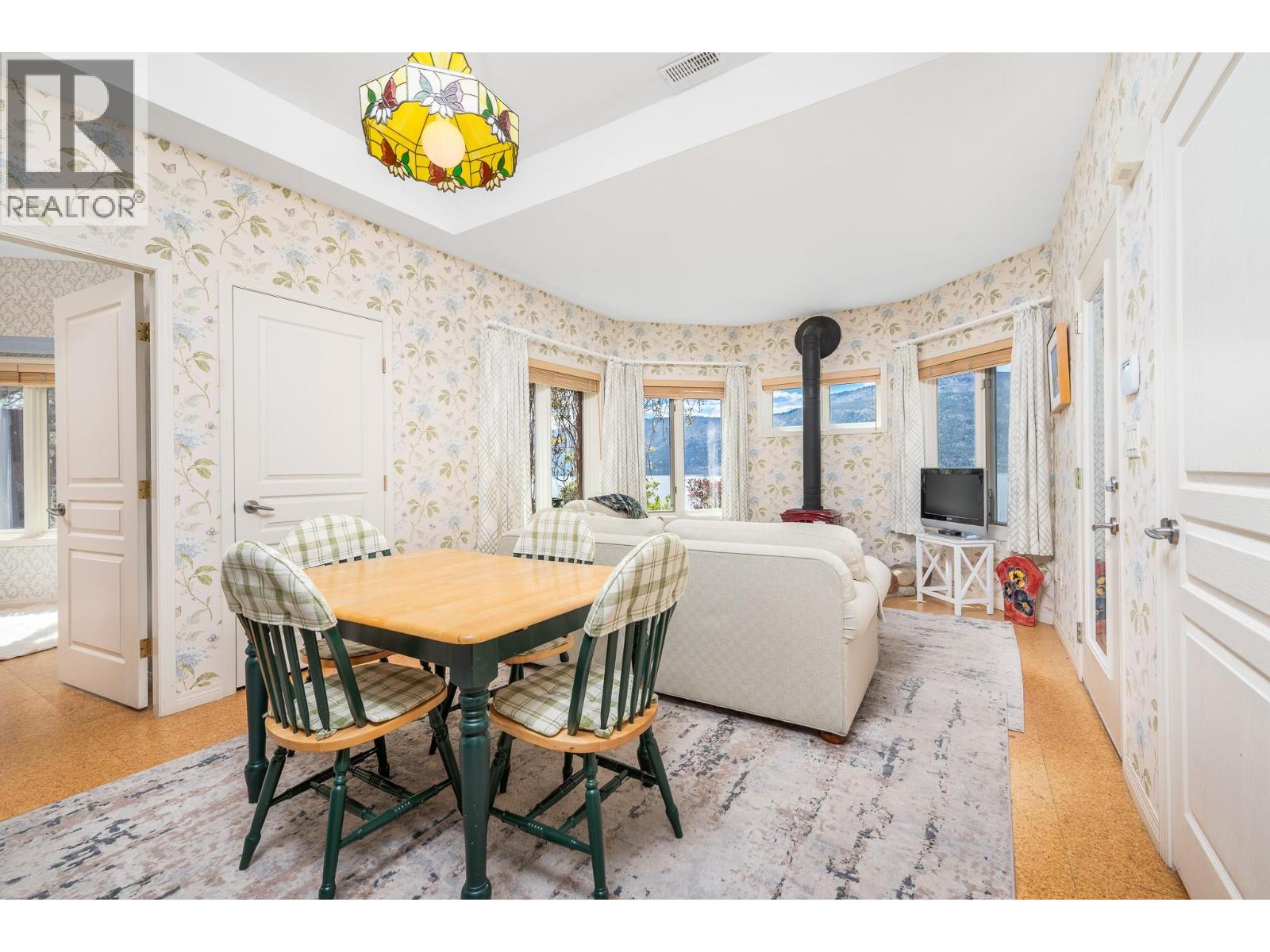 14966 Carrs Landing Road, Lake Country