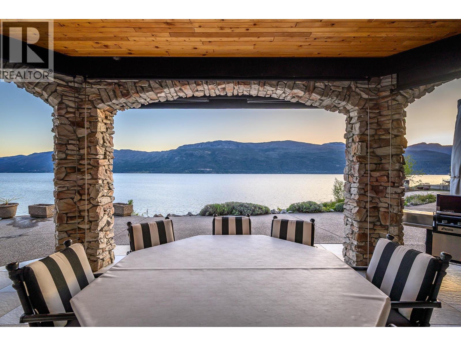 14966 Carrs Landing Road, Lake Country