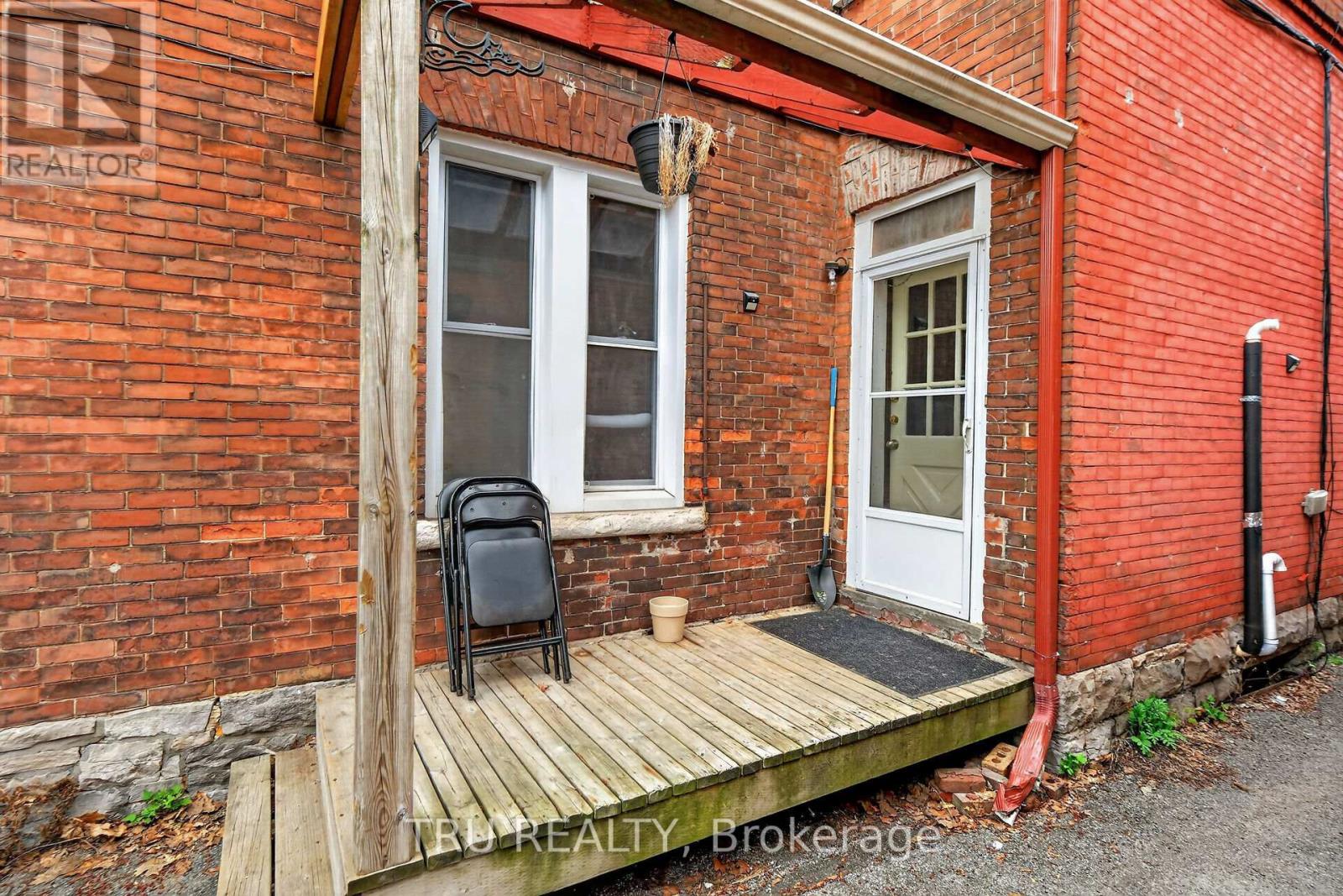 84 JAMES STREET - 25