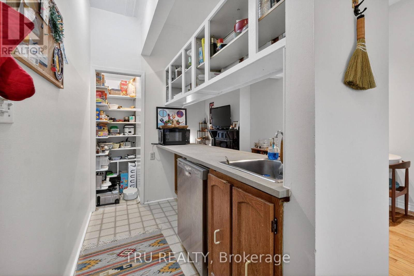 84 JAMES STREET - 30