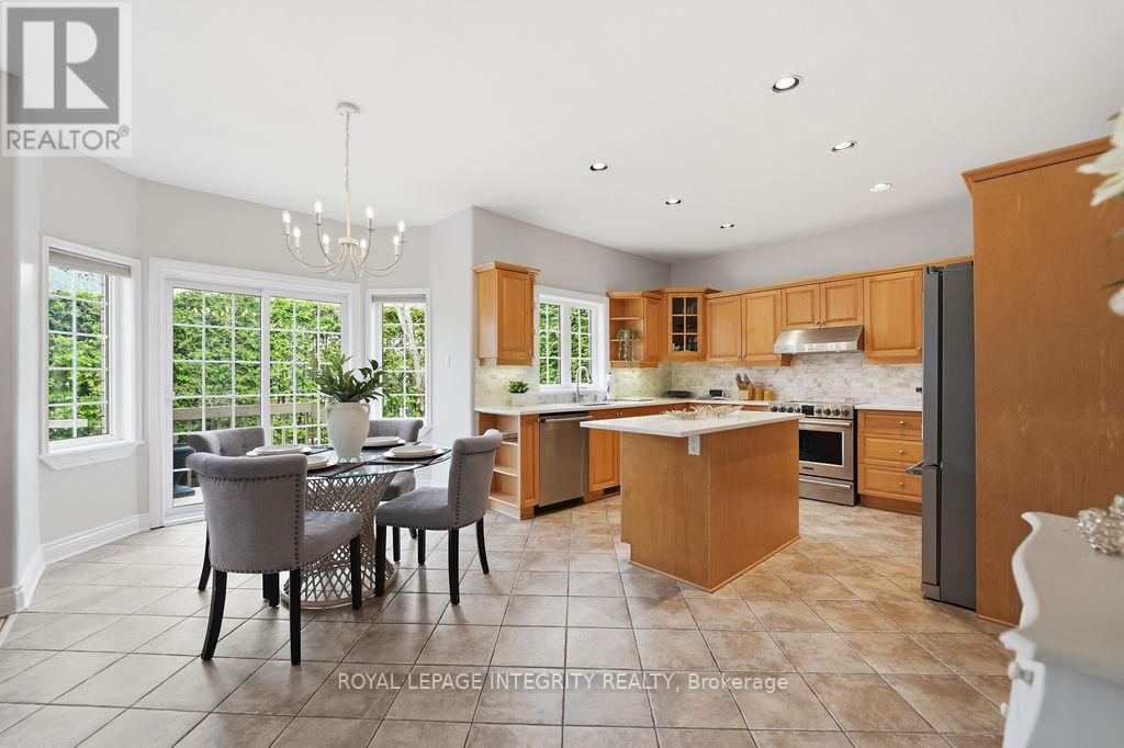 136 SHAUGHNESSY CRESCENT - 12