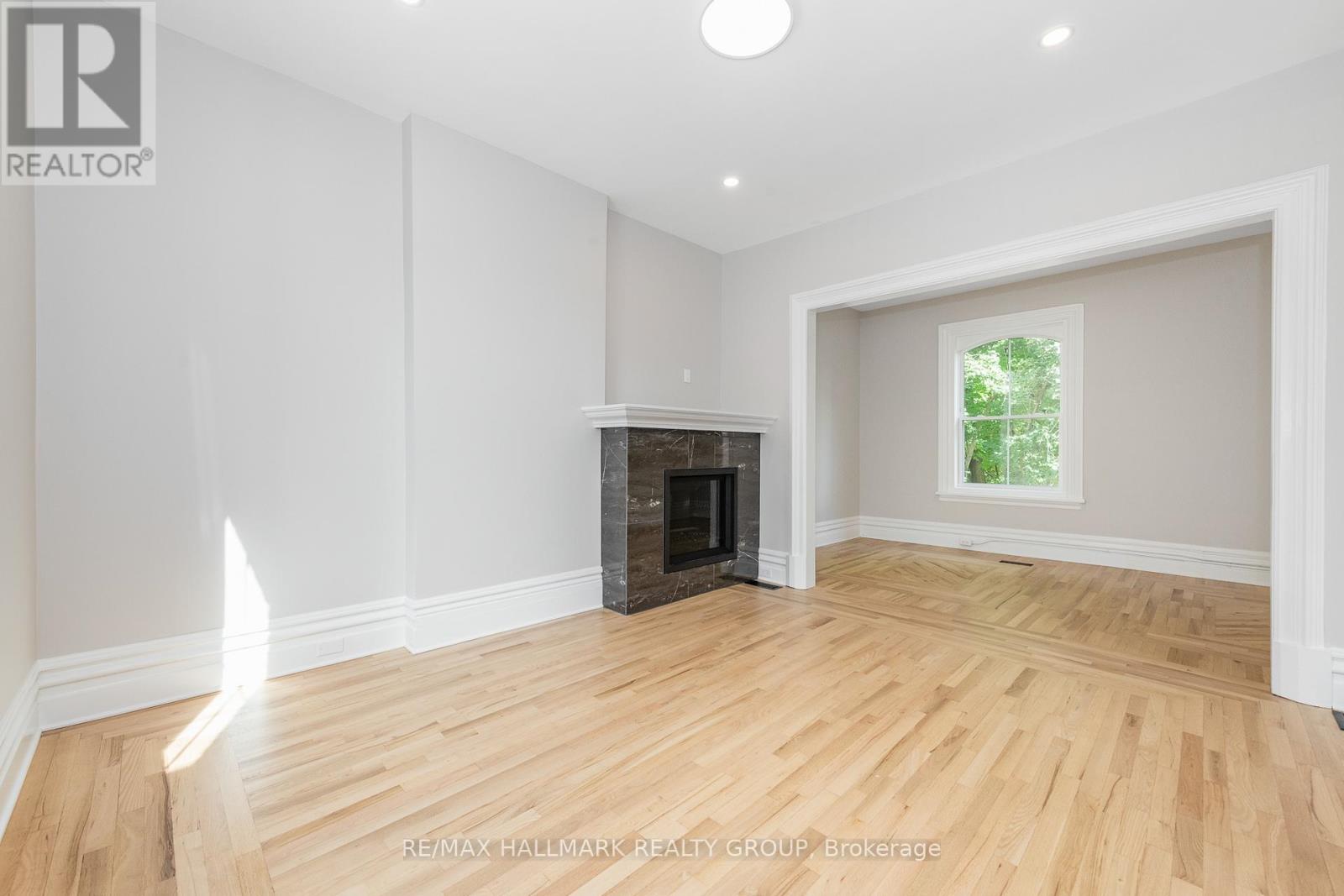 108 CLOTHIER STREET E - 14