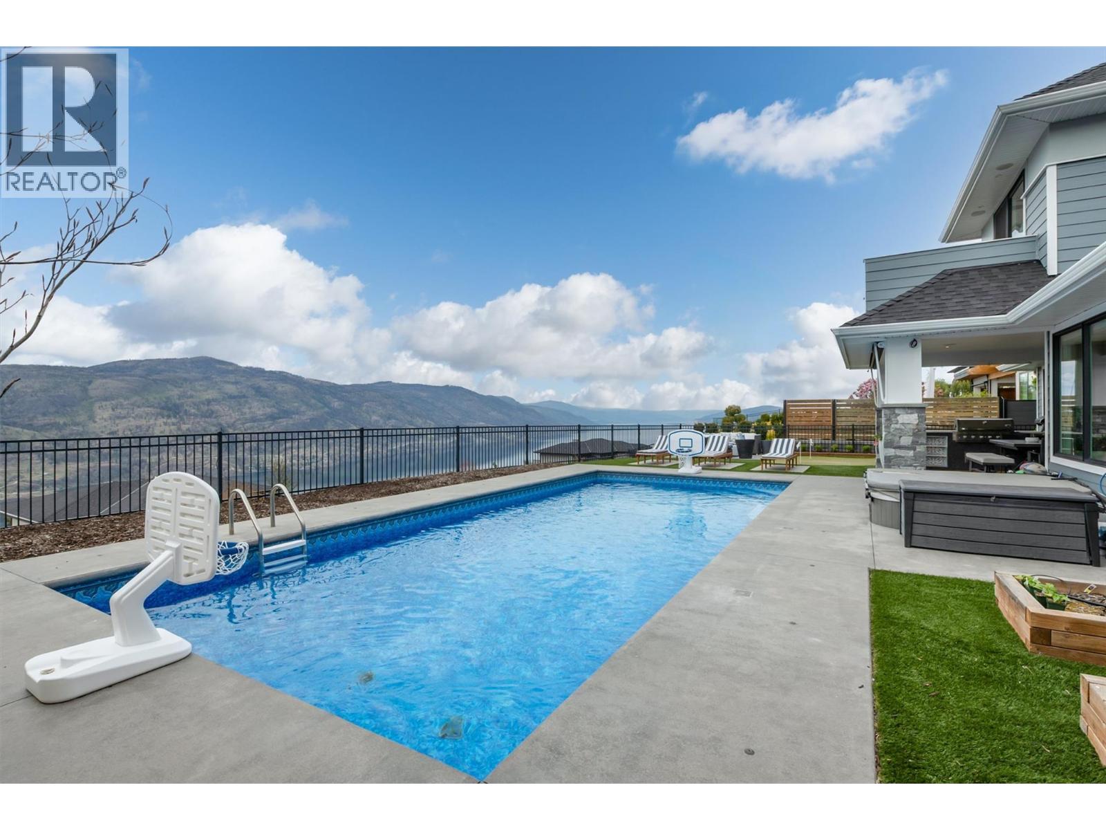 98 Red Sky Court, Kelowna