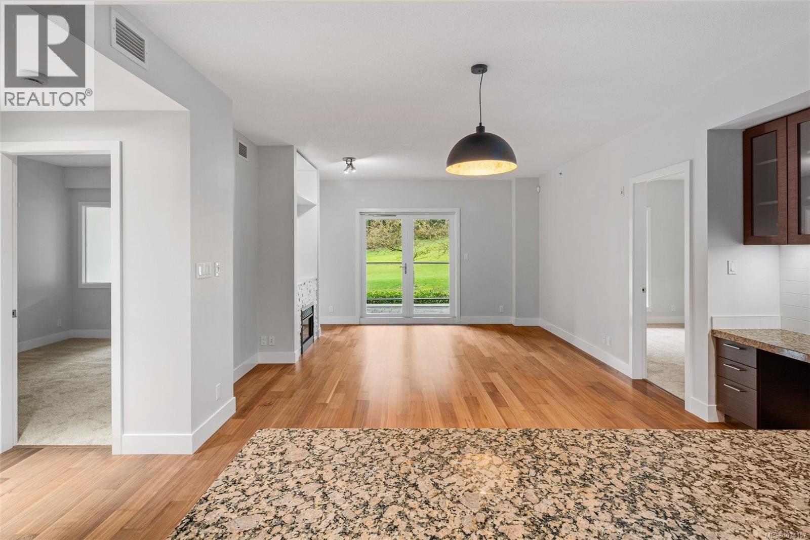 #113 1400 Lynburne Pl - 10