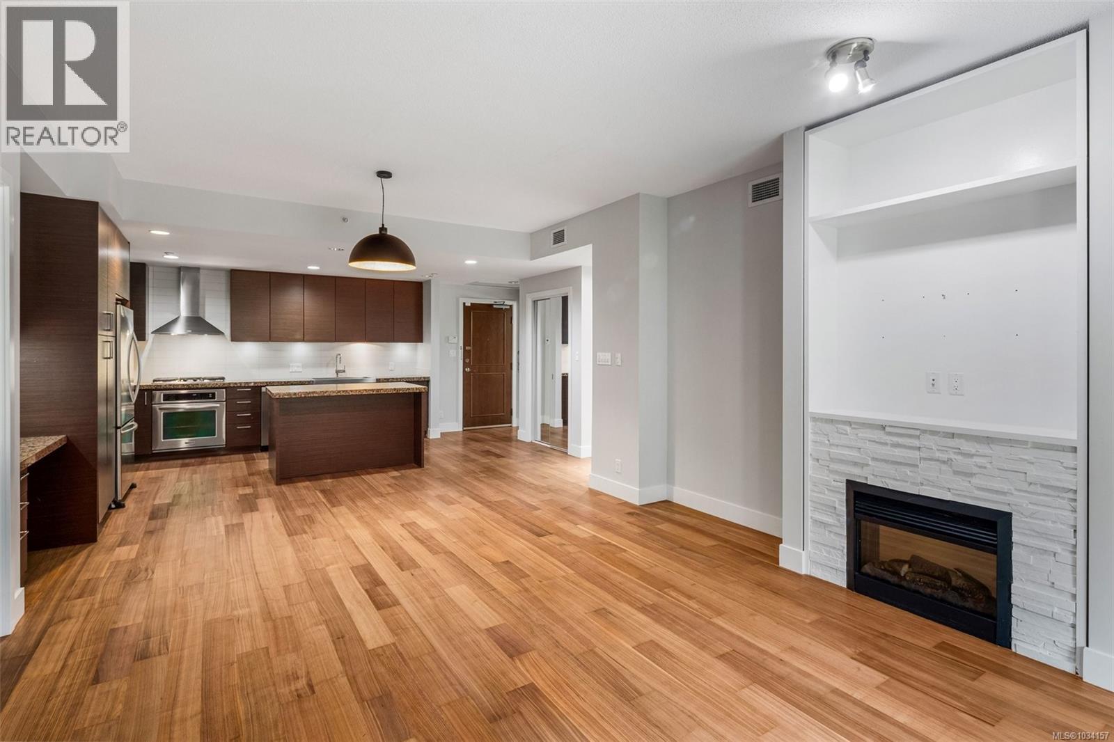 #113 1400 Lynburne Pl - 14