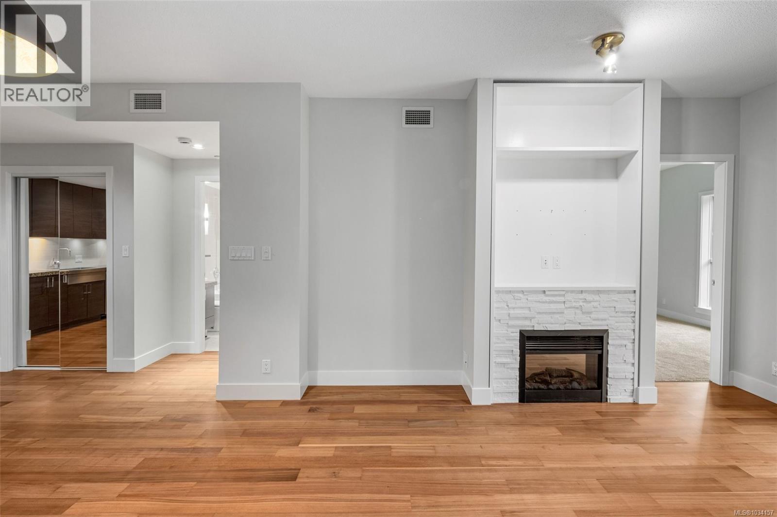 #113 1400 Lynburne Pl - 15