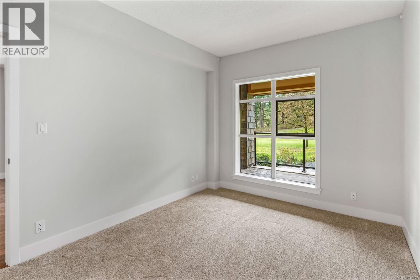 #113 1400 Lynburne Pl - 35