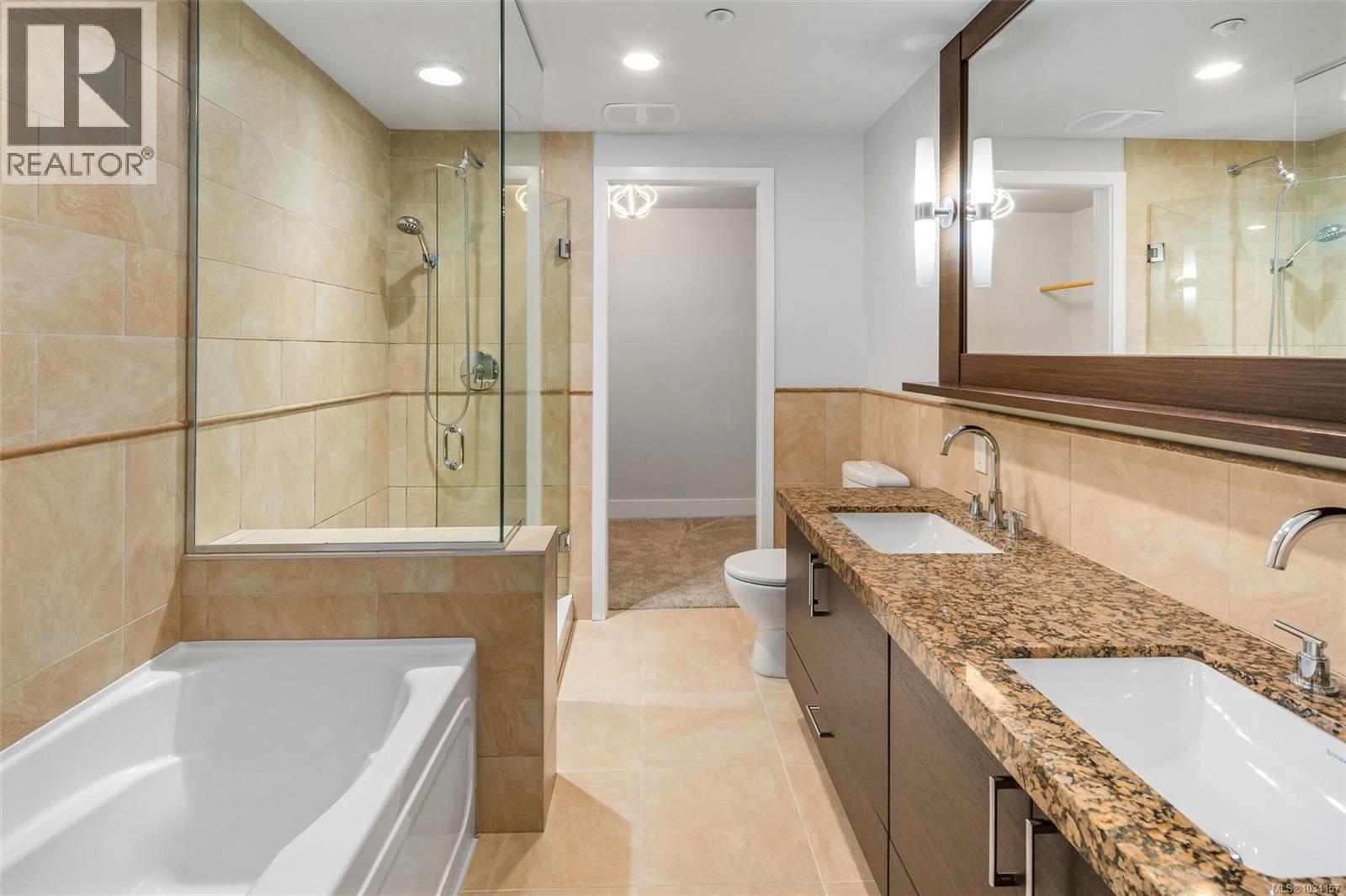 #113 1400 Lynburne Pl - 37