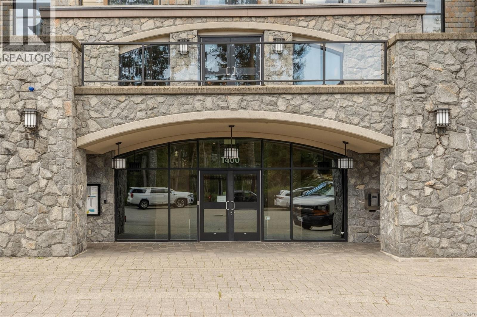 #113 1400 Lynburne Pl - 68
