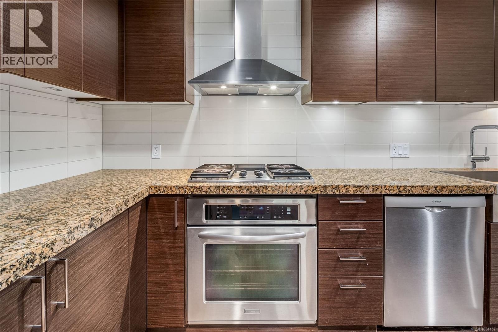 #113 1400 Lynburne Pl - 8