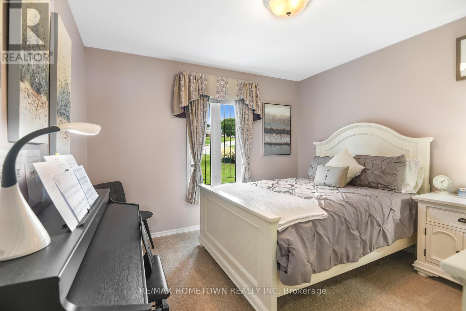 1111 BURNSIDE DRIVE - 26