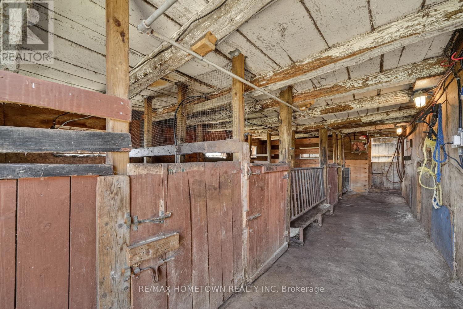 9604 MCKAY ROAD - 31
