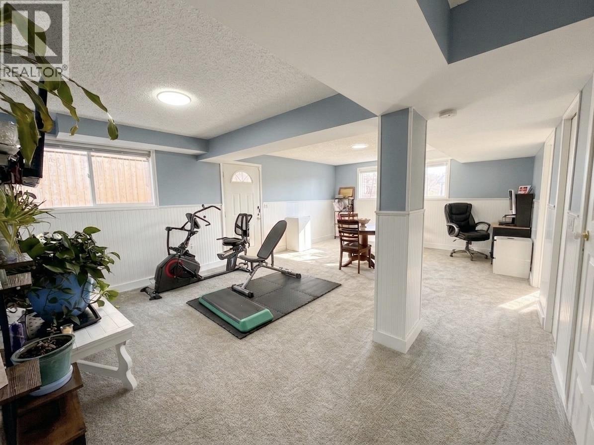 9672 N SPRUCE STREET - 21