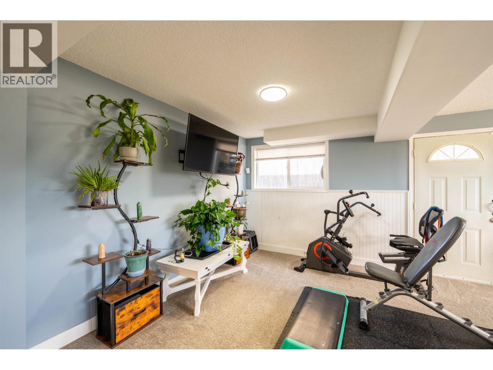 9672 N SPRUCE STREET - 20