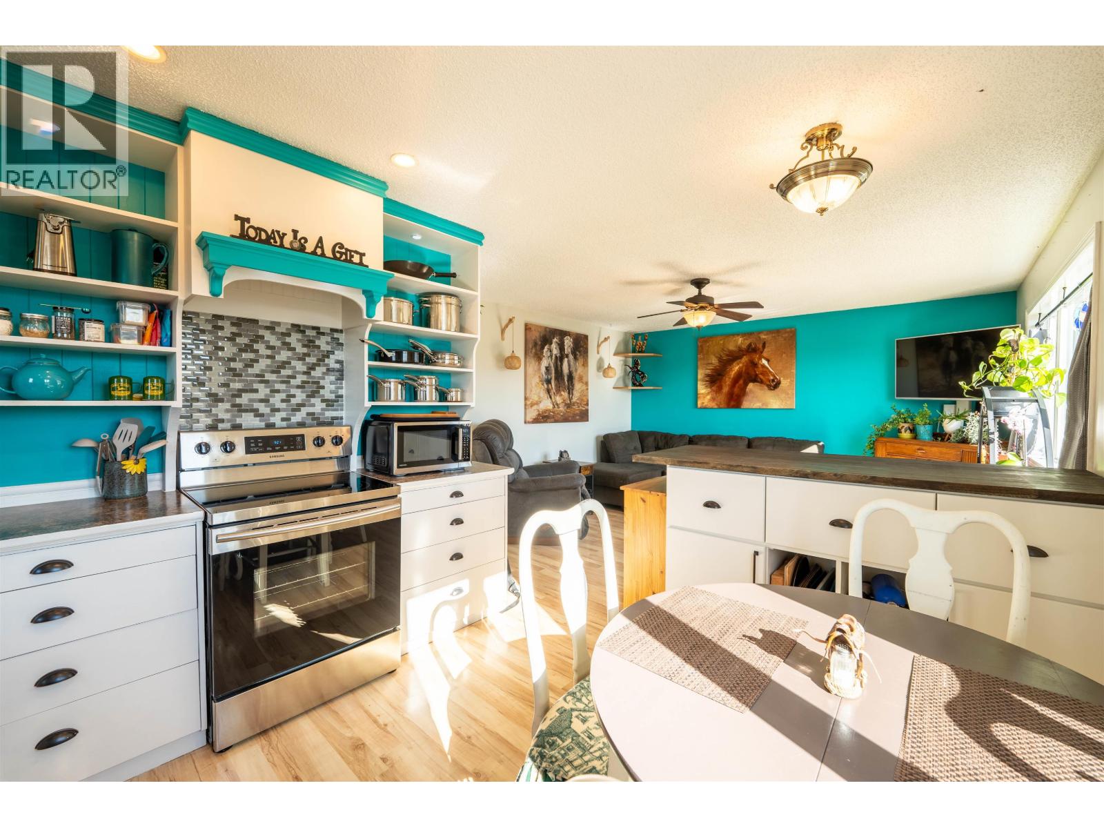 9672 N SPRUCE STREET - 8