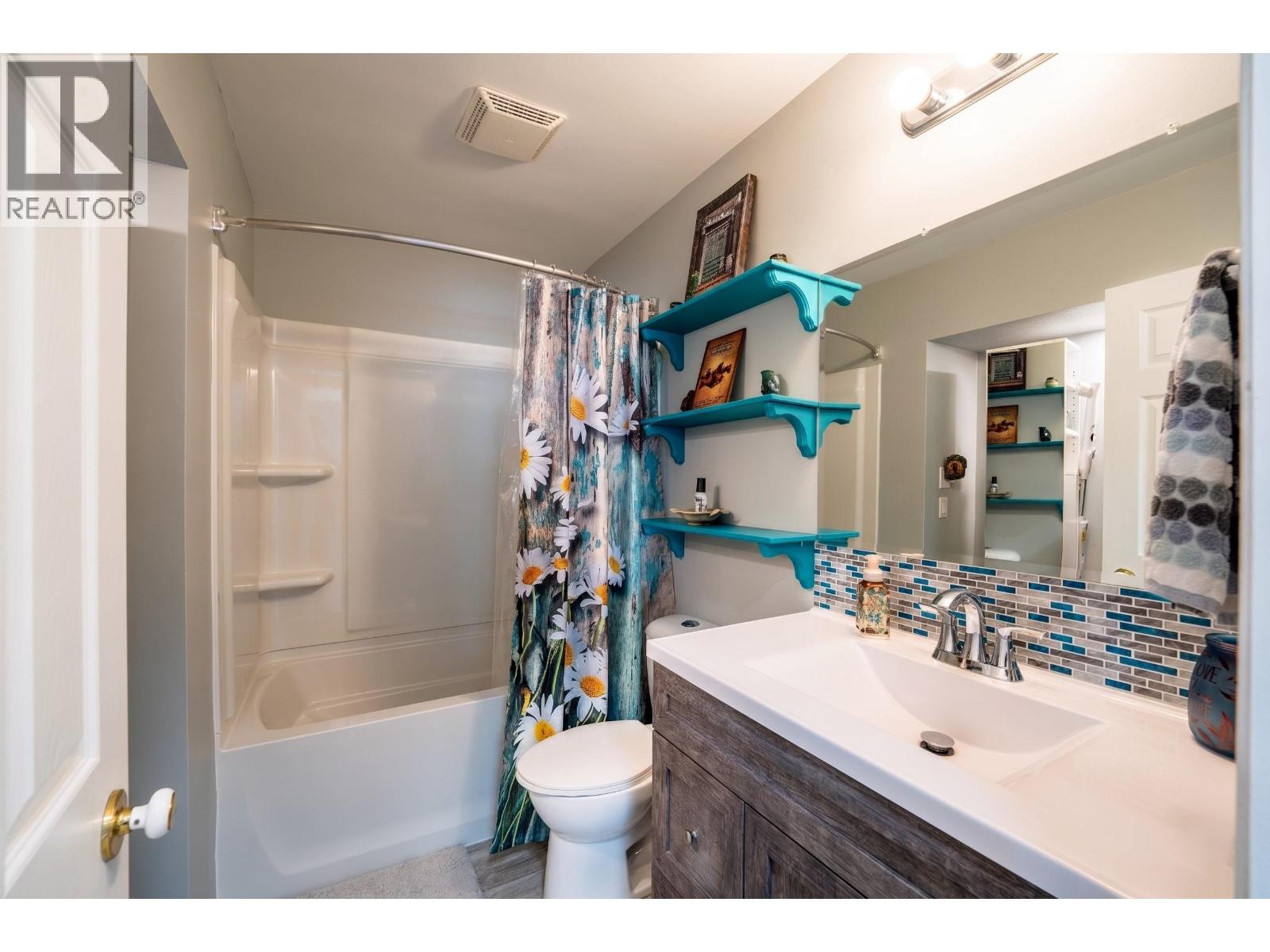 9672 N SPRUCE STREET - 13