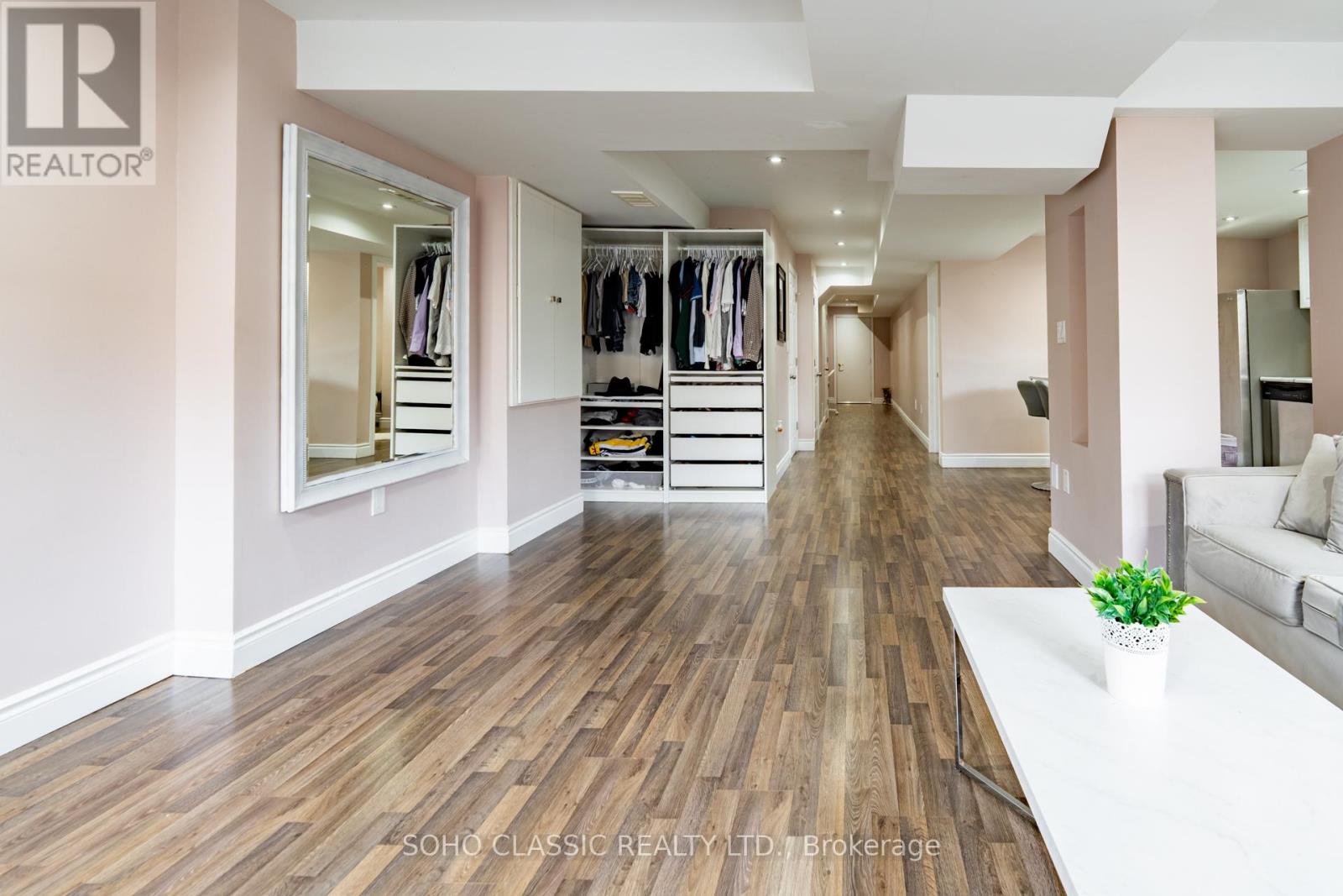 35 BRUNEL STREET - 27