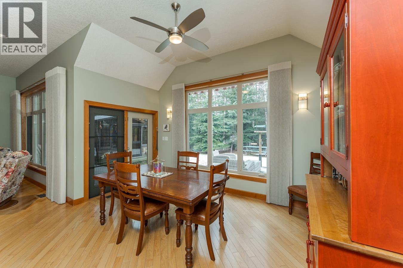 Photo 10 of 38 — 2703 MAURICE DRIVE · Prince George, BC