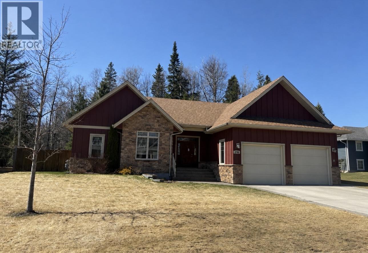 2703 MAURICE DRIVE — $899,000