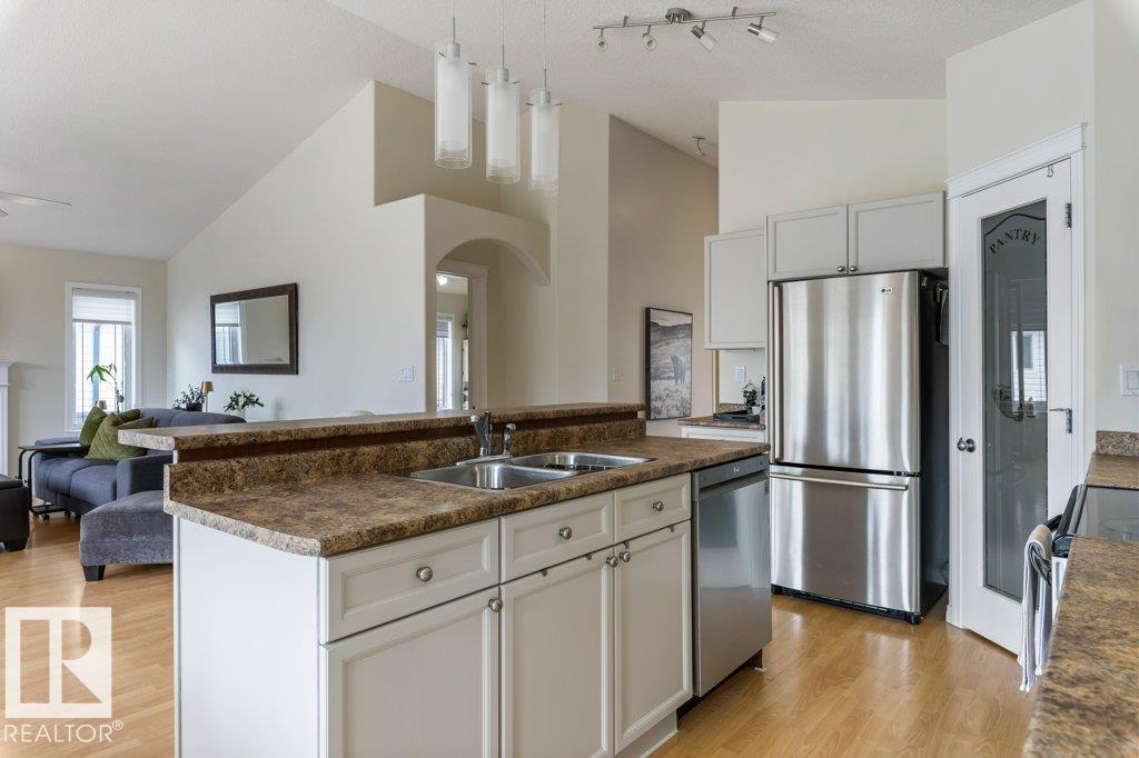 94 EASTGATE WY, St. Albert