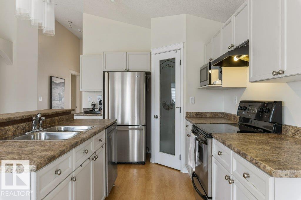 94 EASTGATE WY, St. Albert