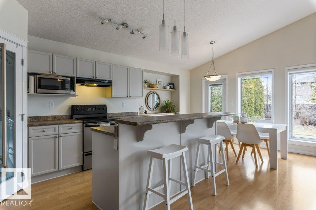94 EASTGATE WY, St. Albert