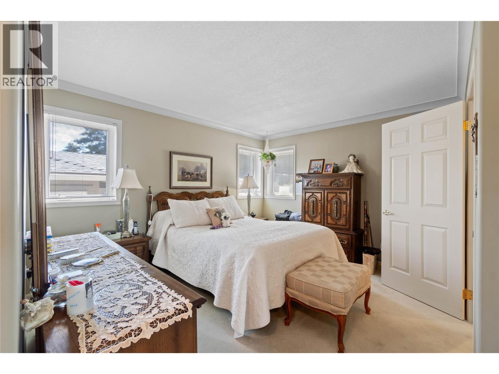 #20 255 PEMBERTON Terrace - 11