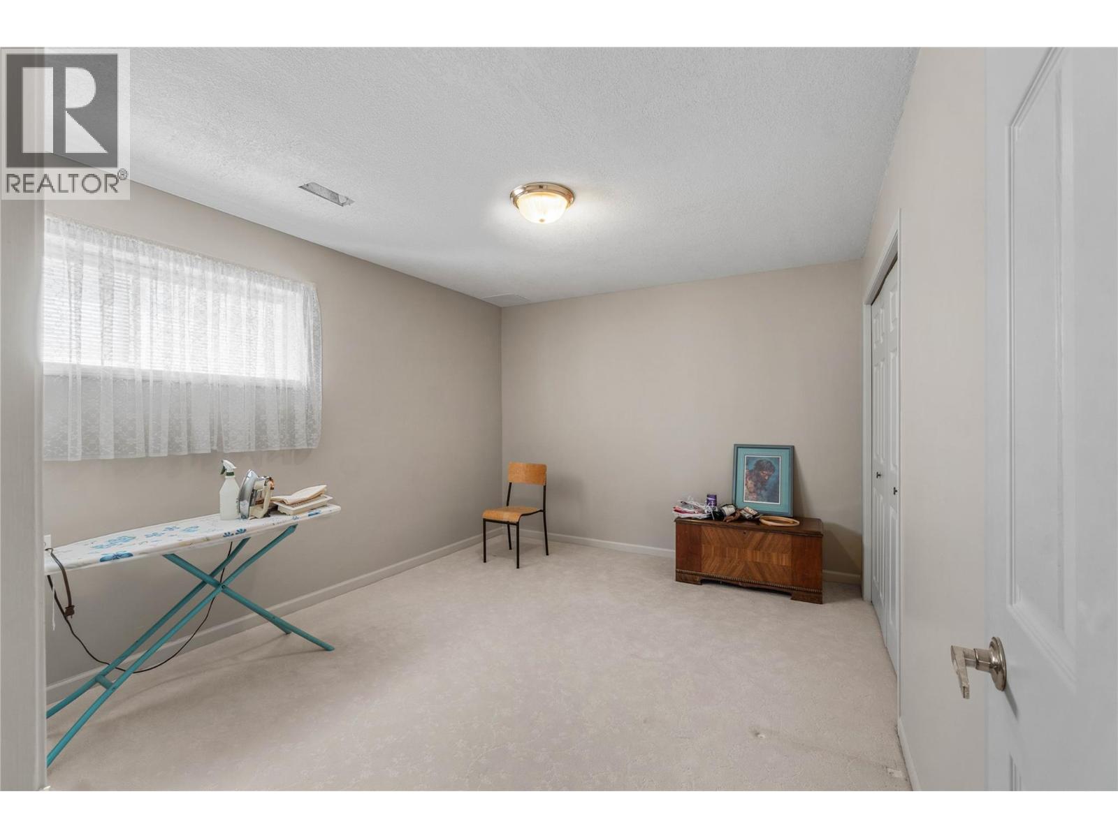 #20 255 PEMBERTON Terrace - 24