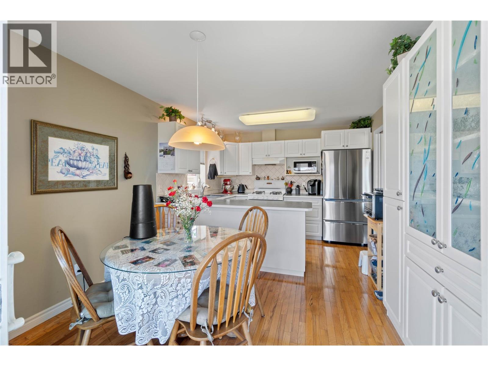 #20 255 PEMBERTON Terrace - 6