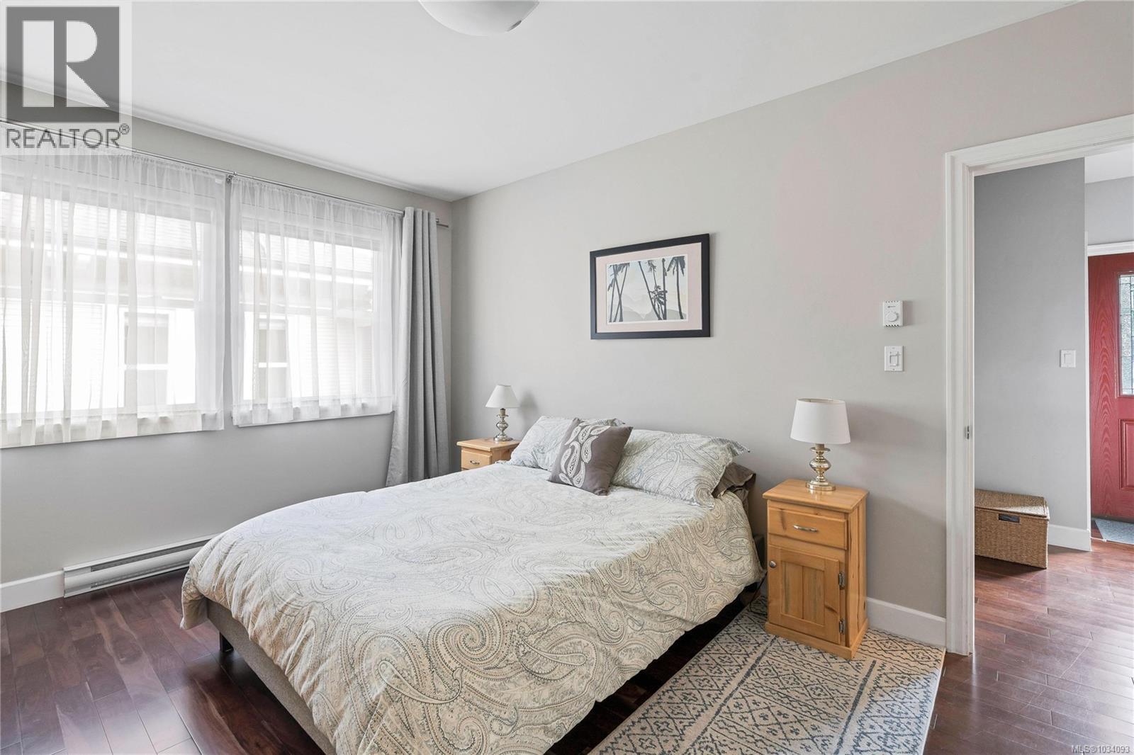 D 1047 Chamberlain St, Victoria