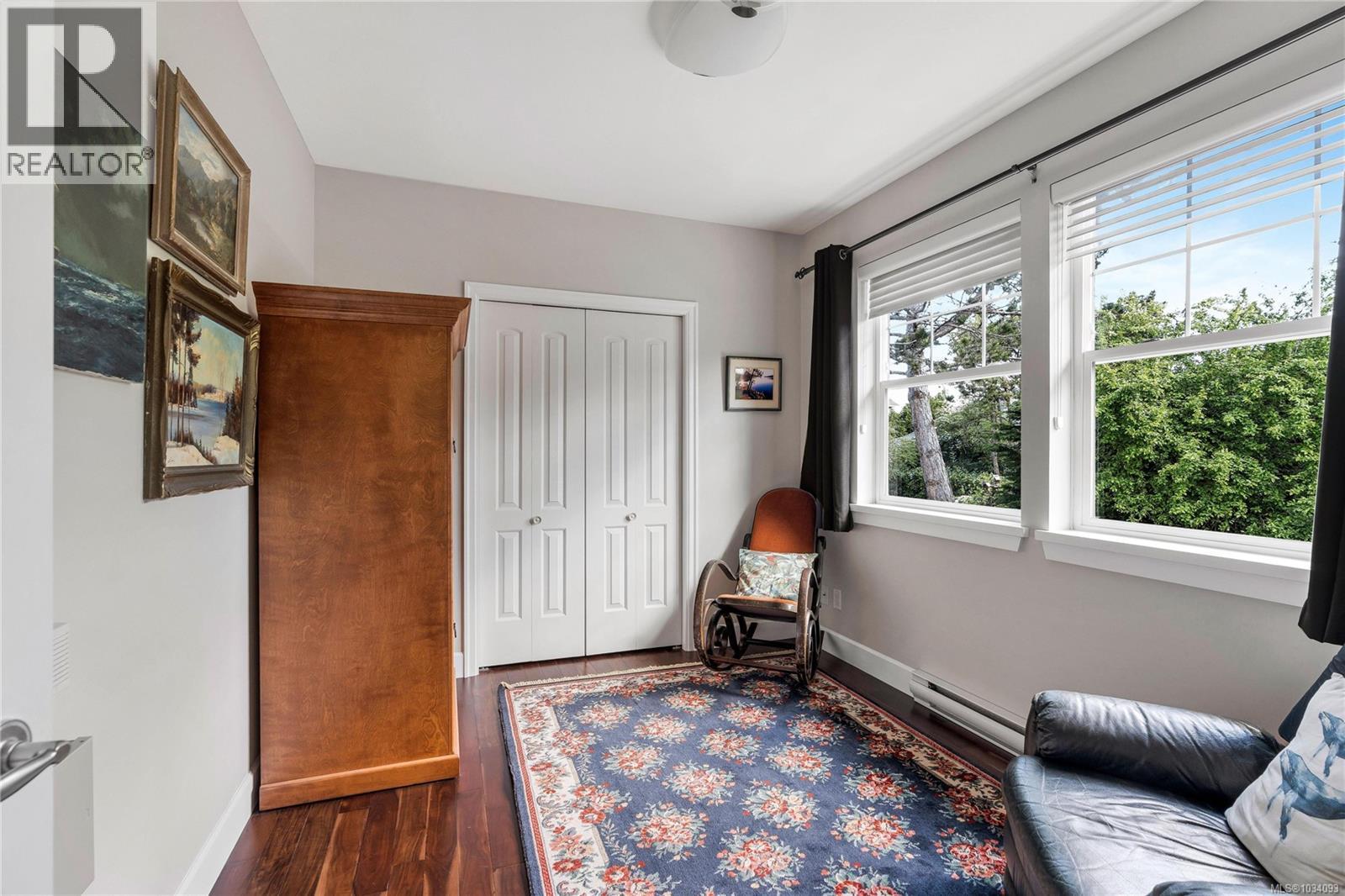 D 1047 Chamberlain St, Victoria