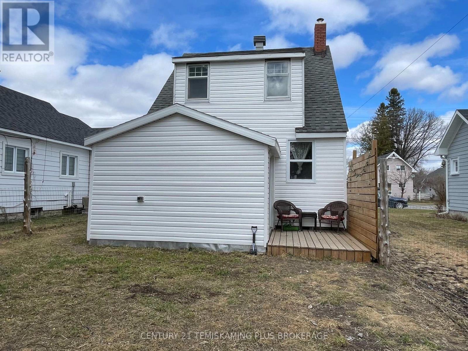 246 MCCAMUS AVENUE - 7