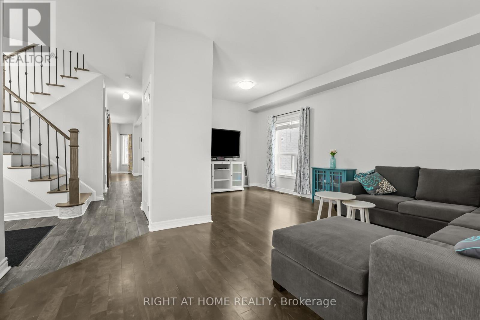 1216 FOX HILL STREET - 5