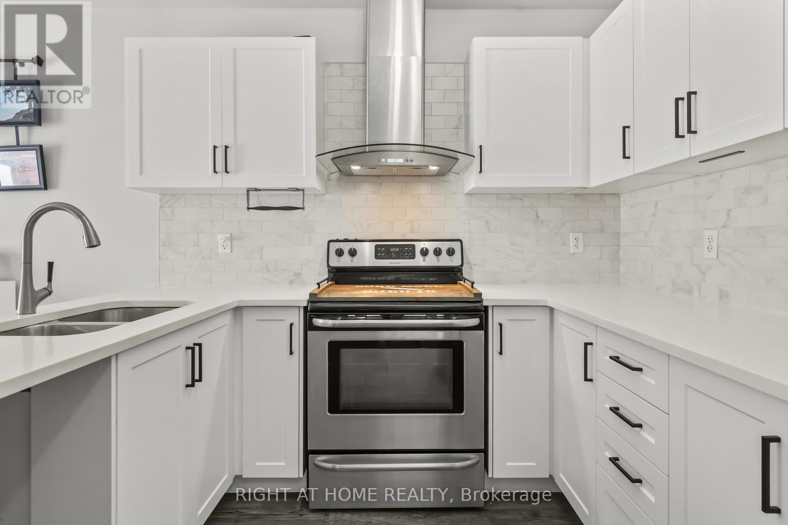 1216 FOX HILL STREET - 6