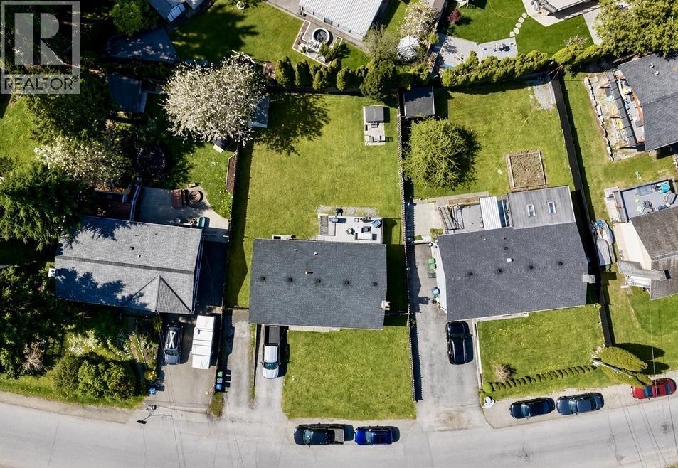 1820 CEDAR DRIVE, Squamish
