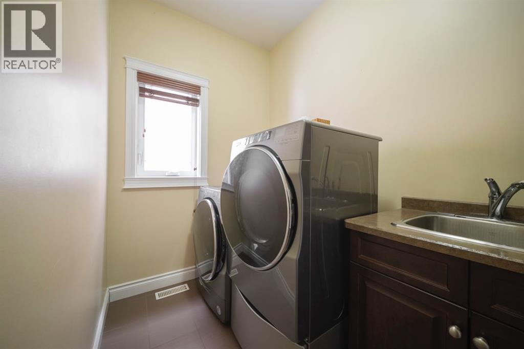 141 Snowy Owl Way, Fort McMurray