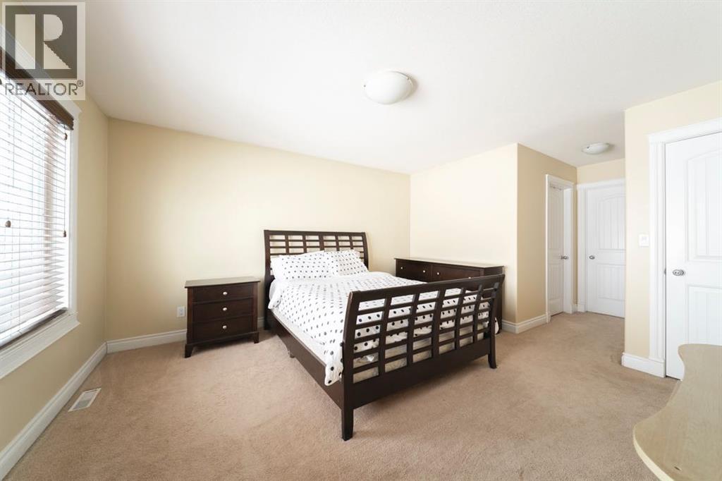 141 Snowy Owl Way, Fort McMurray