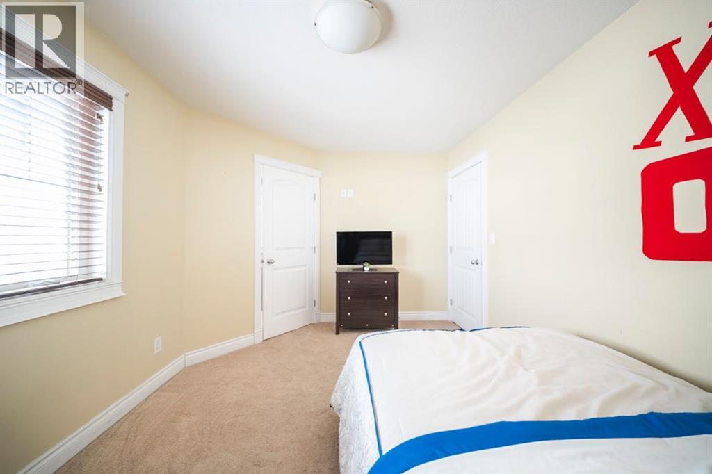 141 Snowy Owl Way, Fort McMurray