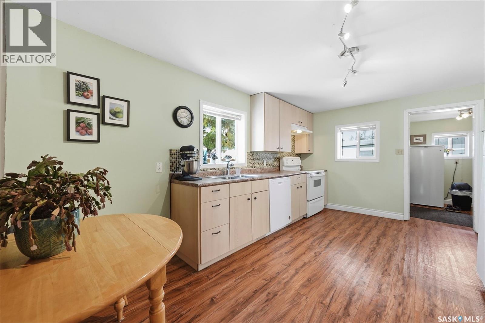 46 Bellamy AVENUE - 9