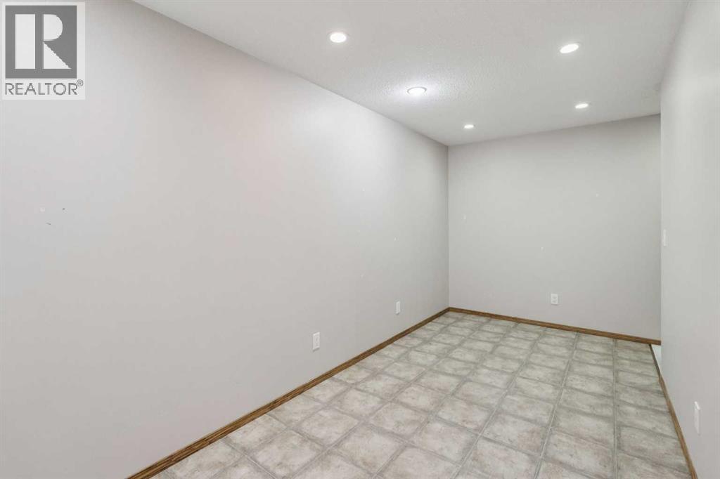 26 Quigley Drive, Cochrane