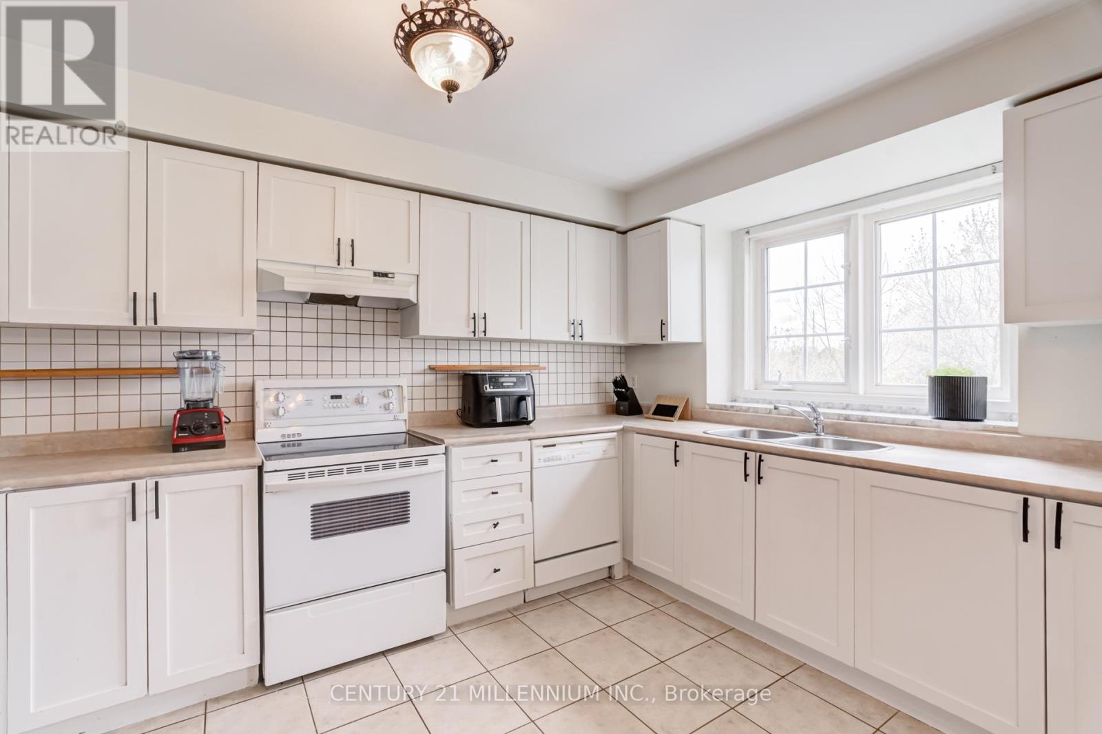 #39 7190 ATWOOD LANE - 21