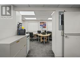 1645 Dundas Street W, Mississauga, ON L5C1E3 Photo 13