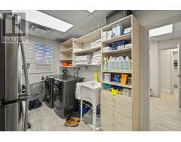 1645 Dundas Street W, Mississauga, ON L5C1E3 Photo 16