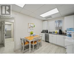 1645 Dundas Street W, Mississauga, ON L5C1E3 Photo 18