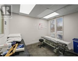 1645 Dundas Street W, Mississauga, ON L5C1E3 Photo 29