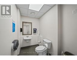1645 Dundas Street W, Mississauga, ON L5C1E3 Photo 34